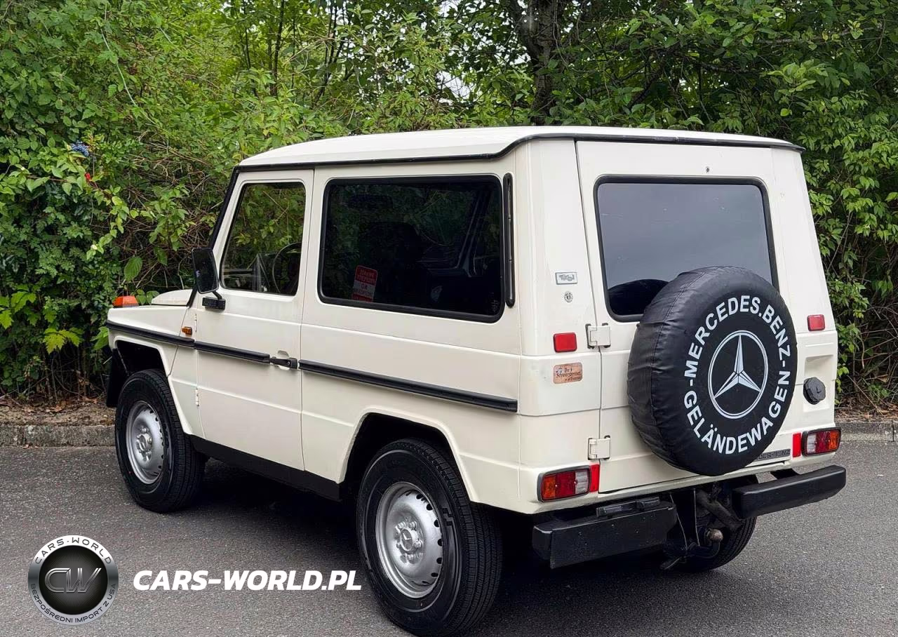 1982 Mercedes-Benz 240 240Gd VIN:46033017023651 - 3