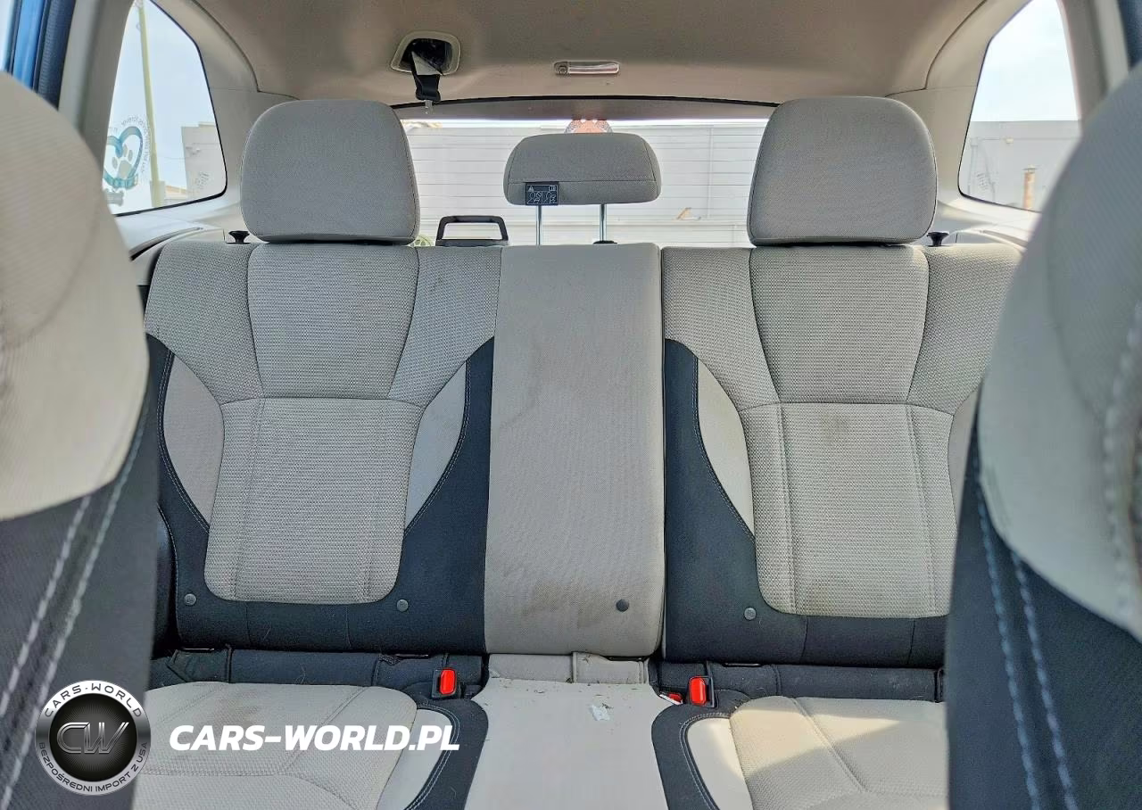 2019 Subaru Forester VIN:JF2SKACC5KH476197 - 10