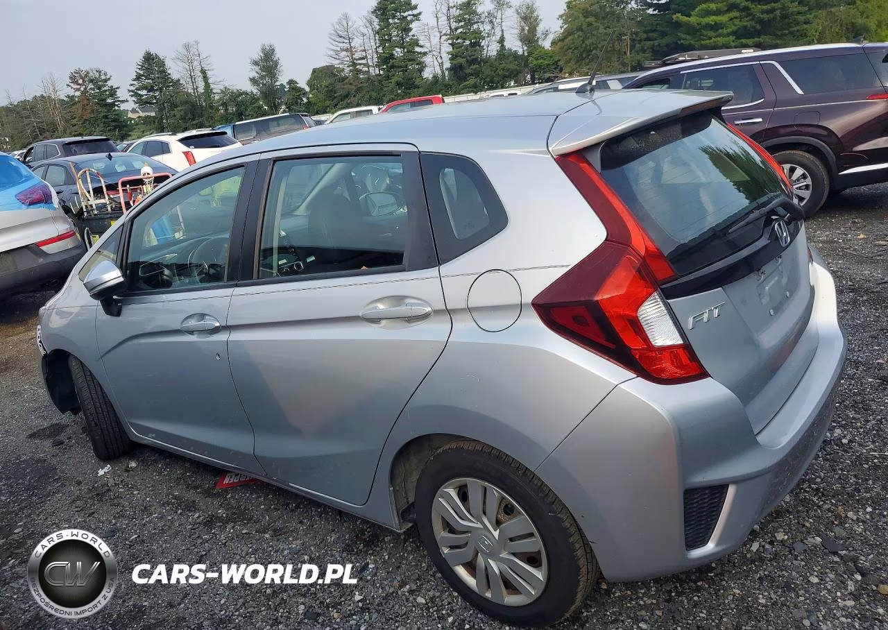 2015 Honda Fit Lx VIN:3HGGK5H57FM767986 - 2
