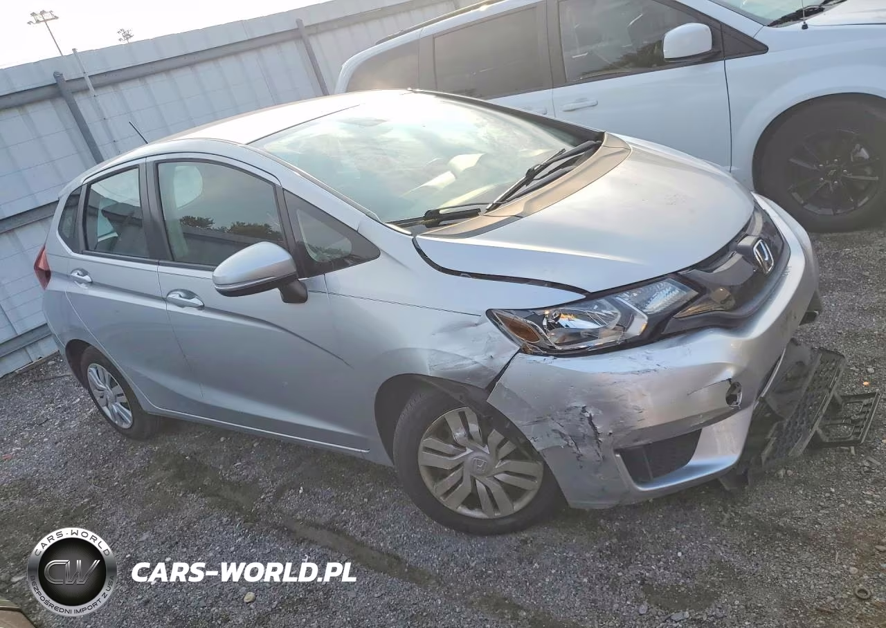 2015 Honda Fit Lx VIN:3HGGK5H57FM767986 - 4
