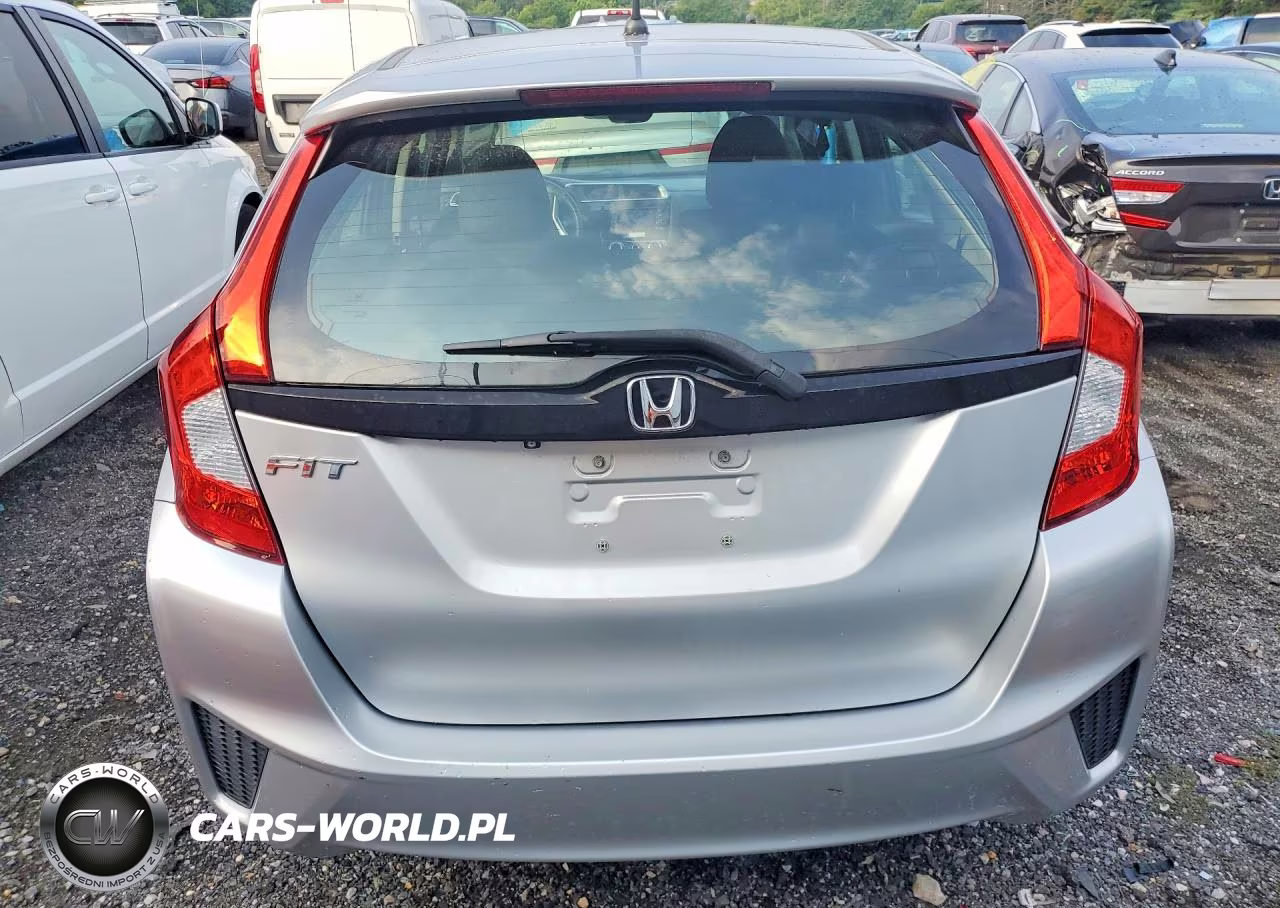 2015 Honda Fit Lx VIN:3HGGK5H57FM767986 - 6