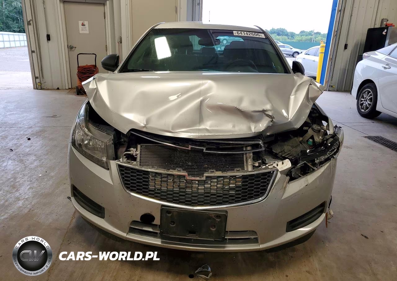 2011 Chevrolet Cruze Ls VIN:1G1PD5SH5B7181022 - 5
