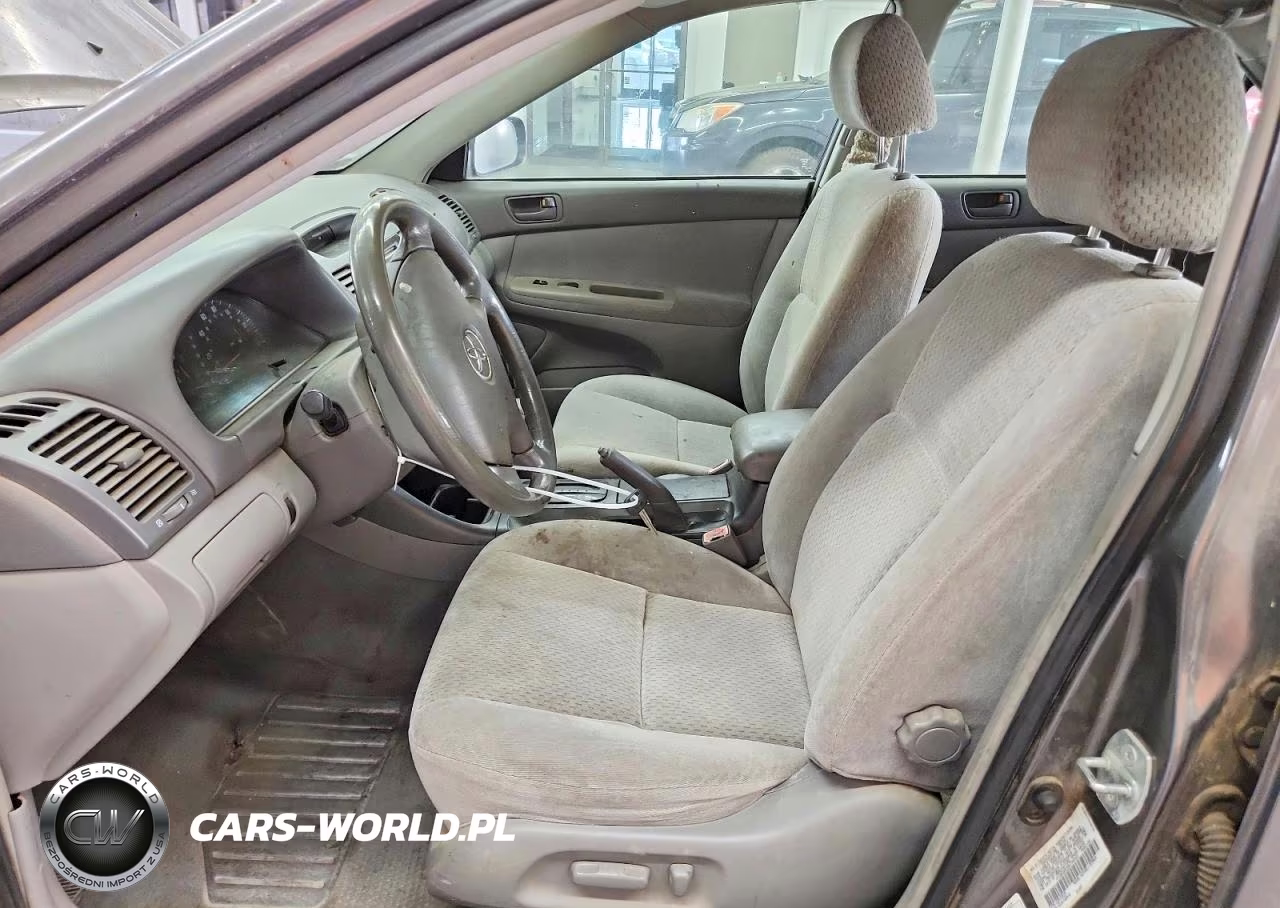 2003 Toyota Camry Le VIN:4T1BE32K53U734443 - 7