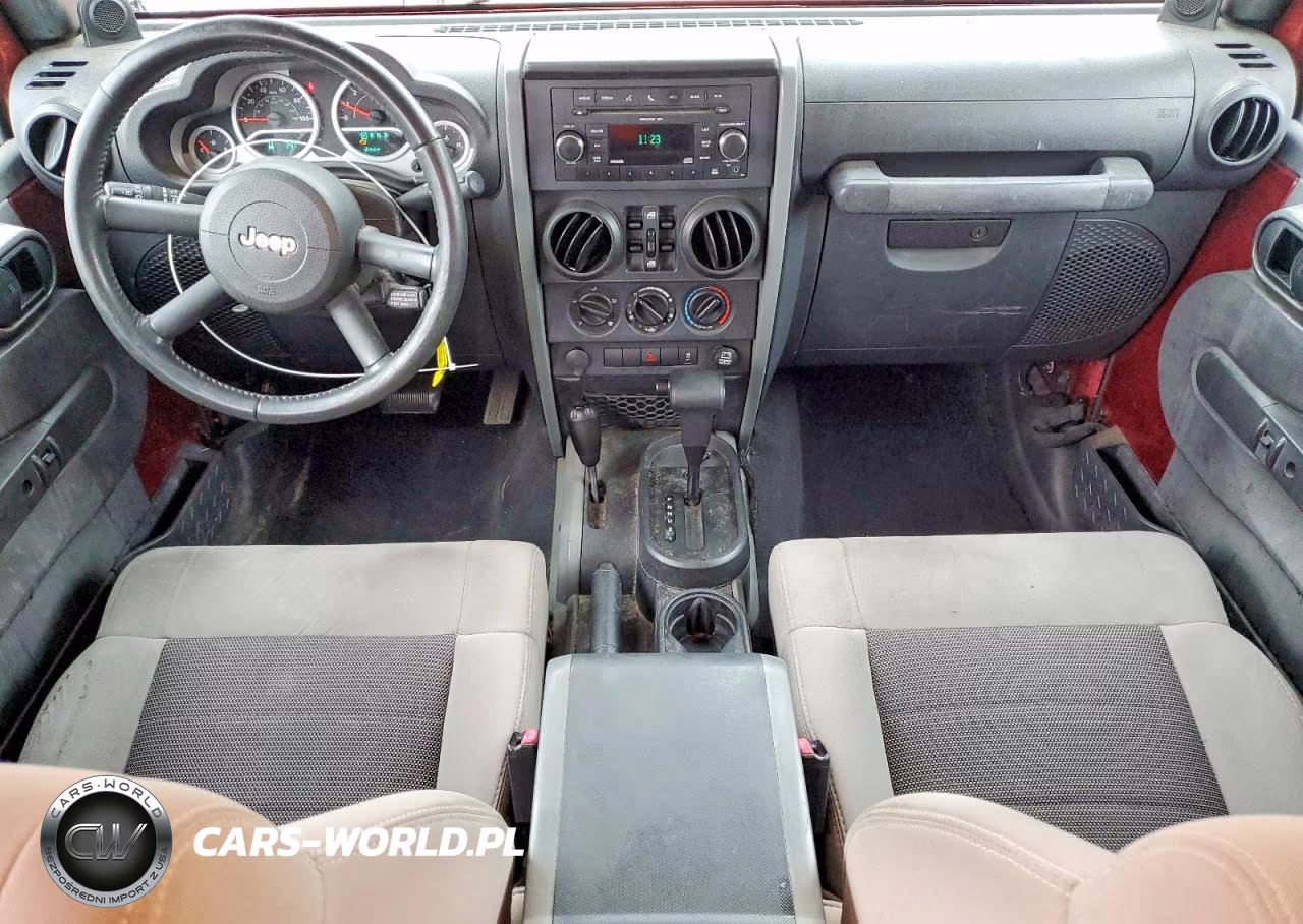 2010 Jeep Wrangler Unlimited Sport VIN:1J4BA3H12AL174182 - 8