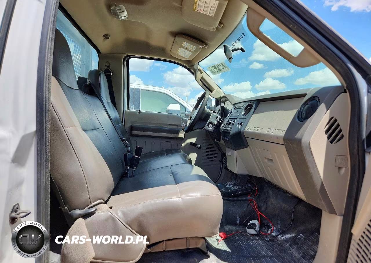 2010 Ford F450 Super Duty VIN:1FDAF4GY1AEB36868 - 11