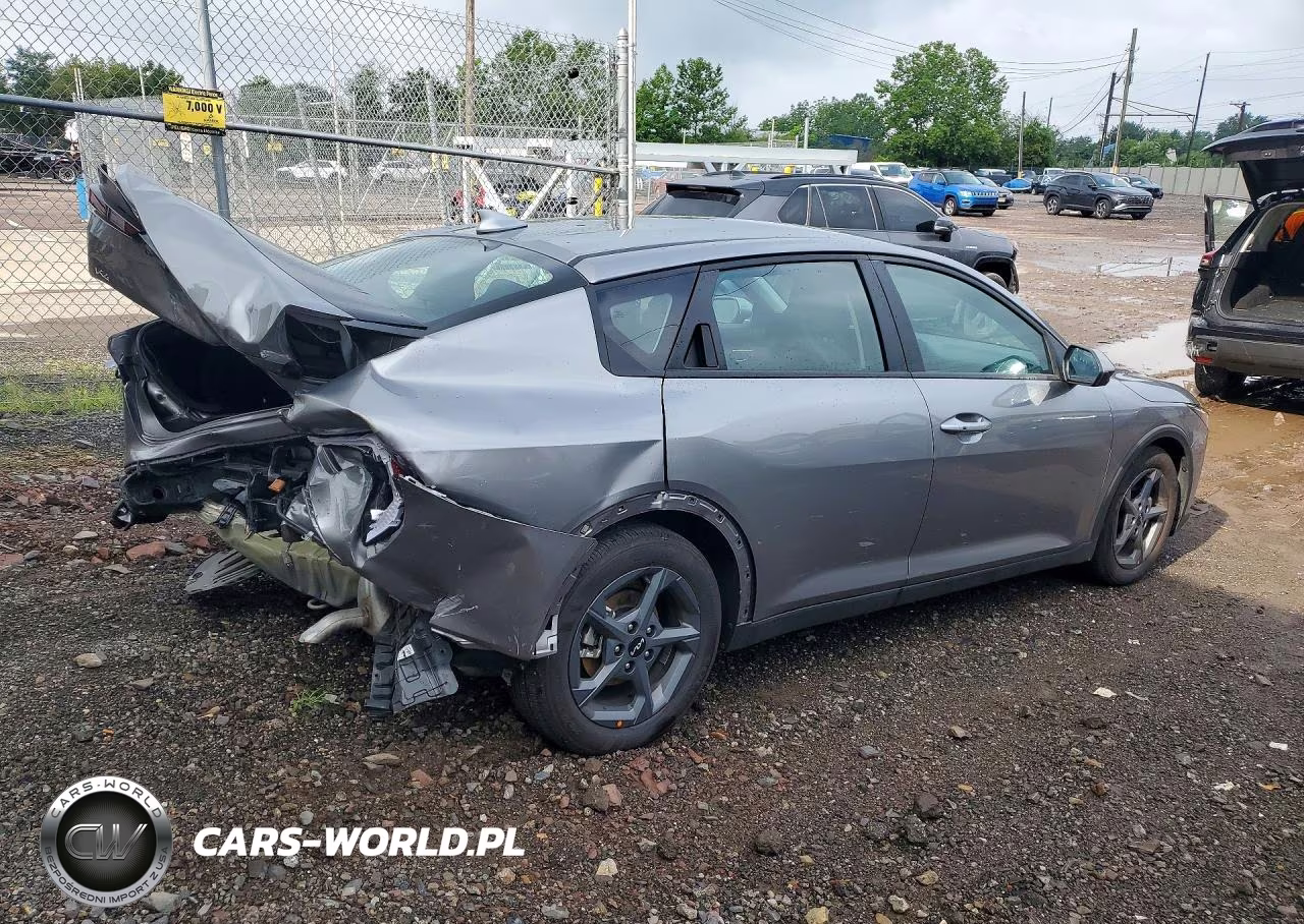 2026 Kia K4 Lxs VIN:3KPFT4DEXTE310828 - 3