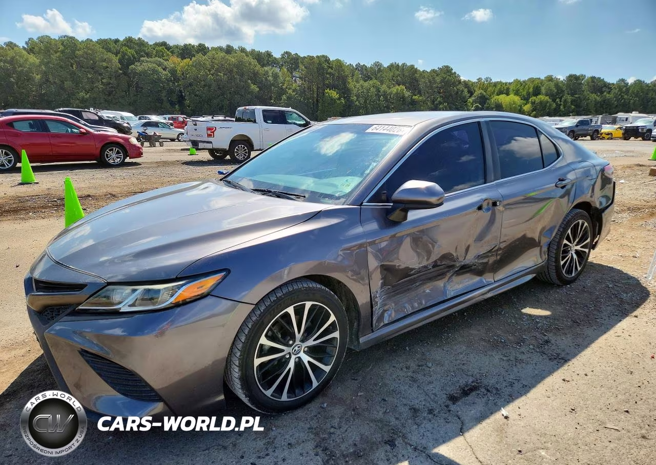 2018 Toyota Camry Se – zdjęcie 1 z 12