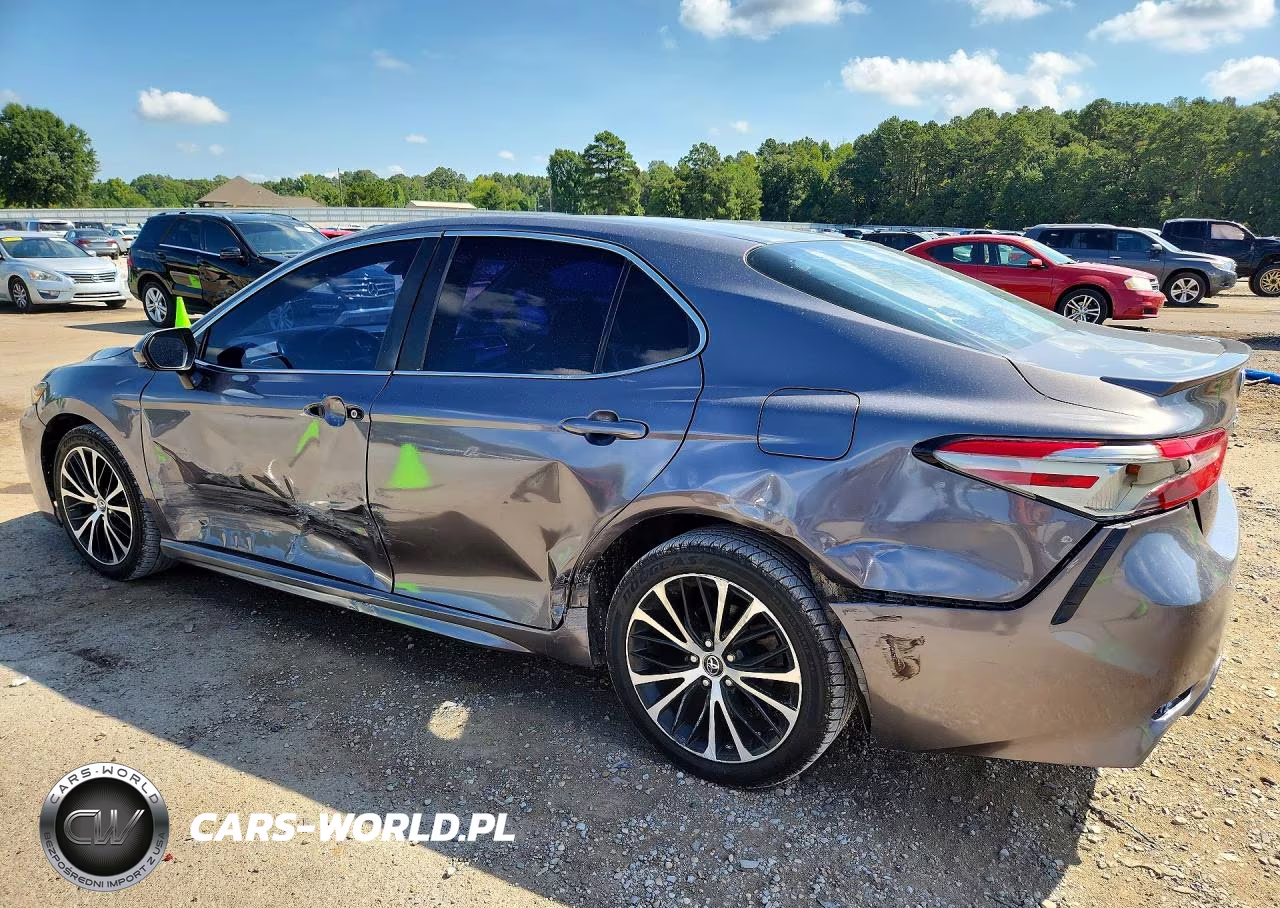 2018 Toyota Camry Se VIN:4T1B11HK4JU590484 - 2