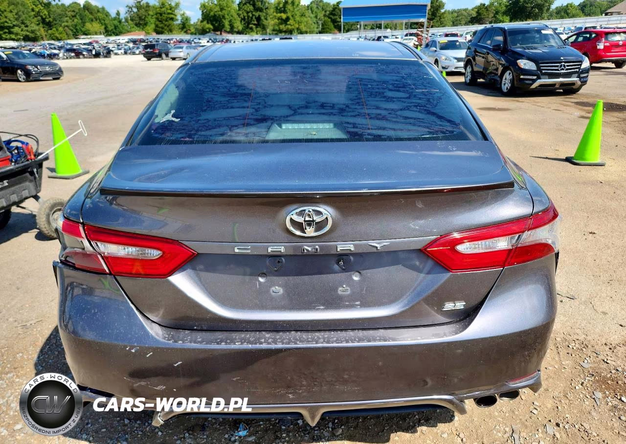 2018 Toyota Camry Se VIN:4T1B11HK4JU590484 - 6