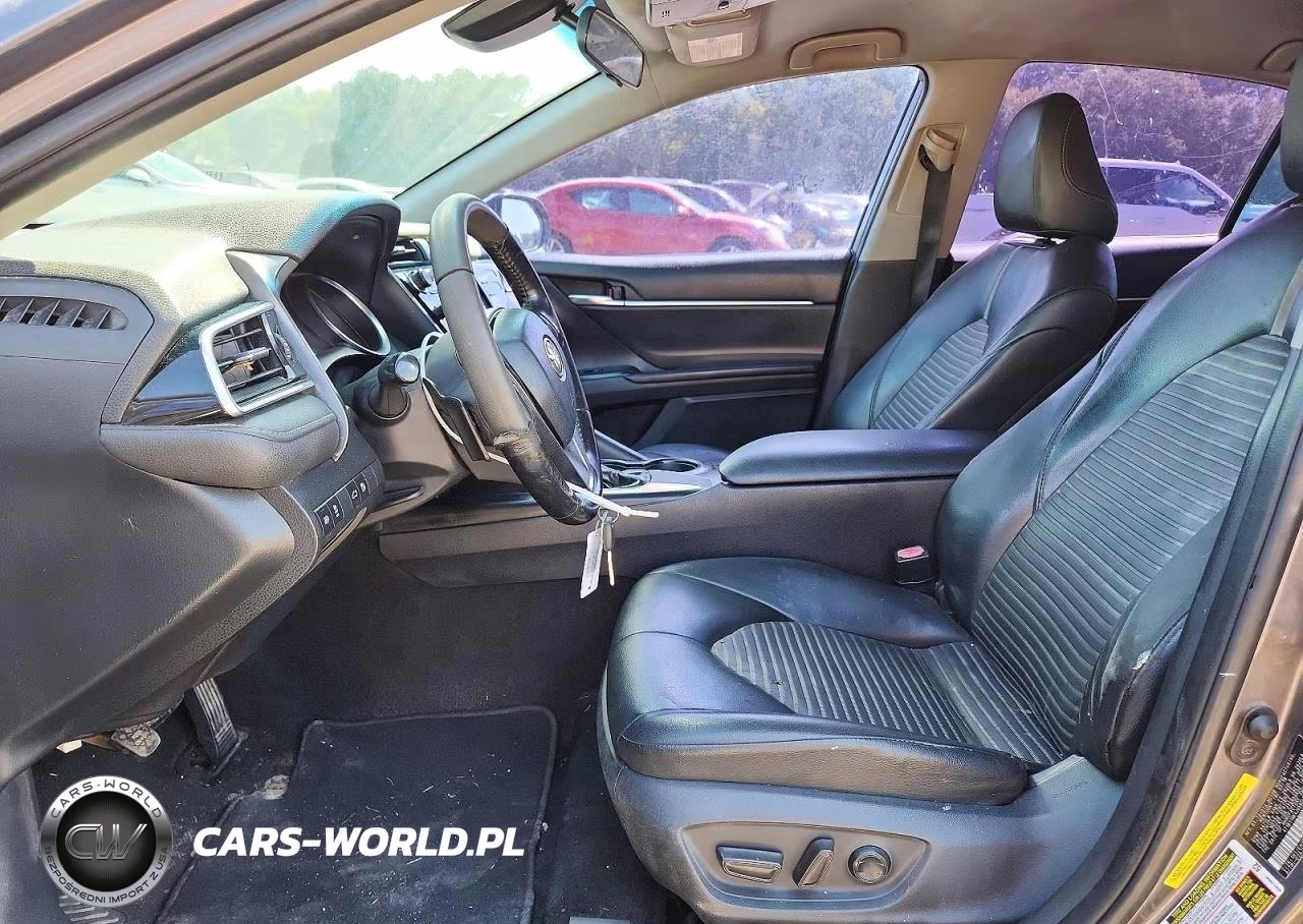 2018 Toyota Camry Se VIN:4T1B11HK4JU590484 - 7