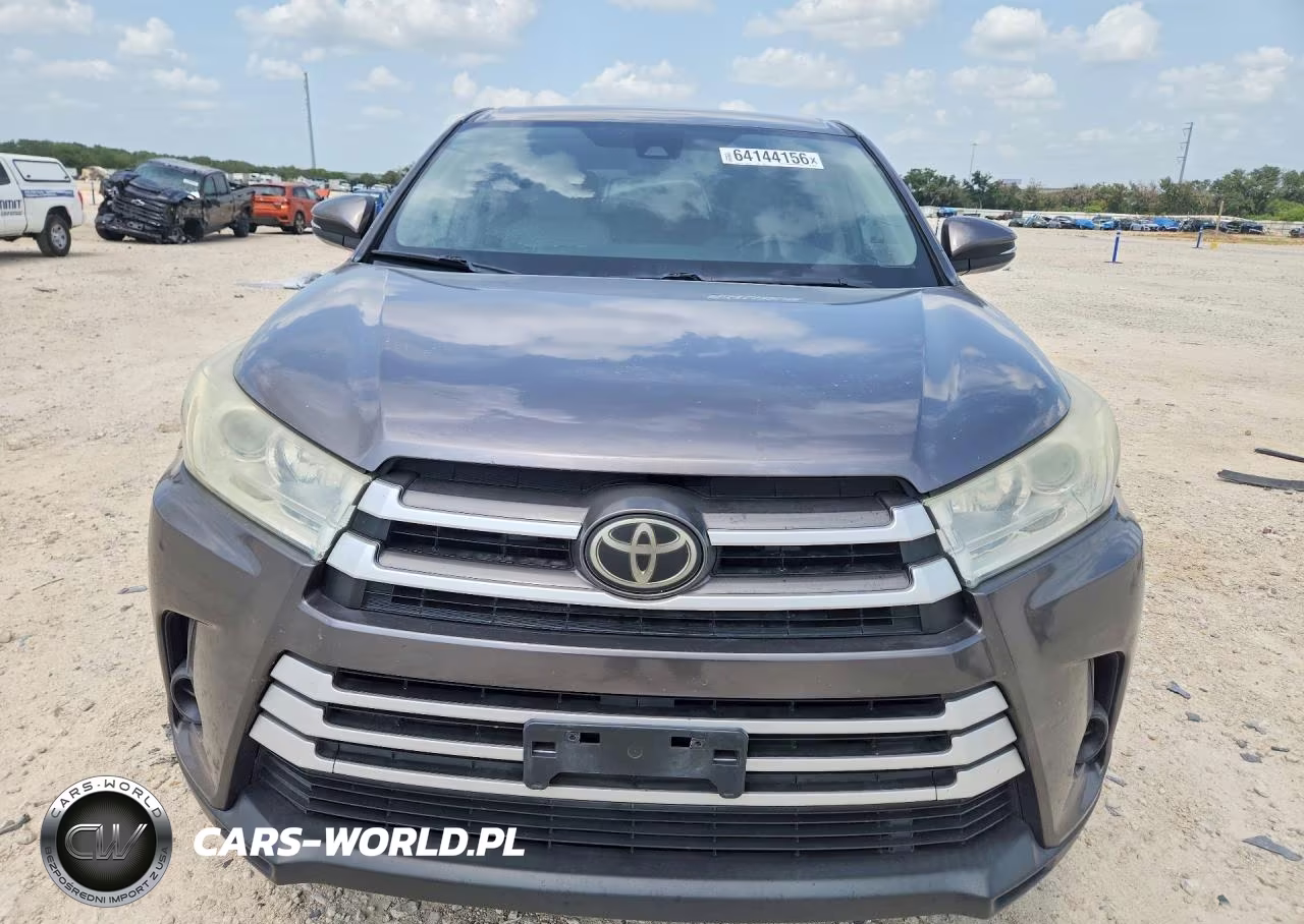 2018 Toyota Highlander Le VIN:5TDZARFH4JS034253 - 5