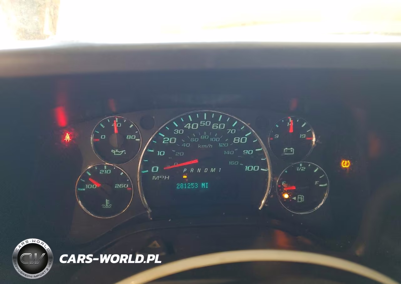 2013 Chevrolet Express G2500 VIN:1GCWGFBA9D1118143 - 9