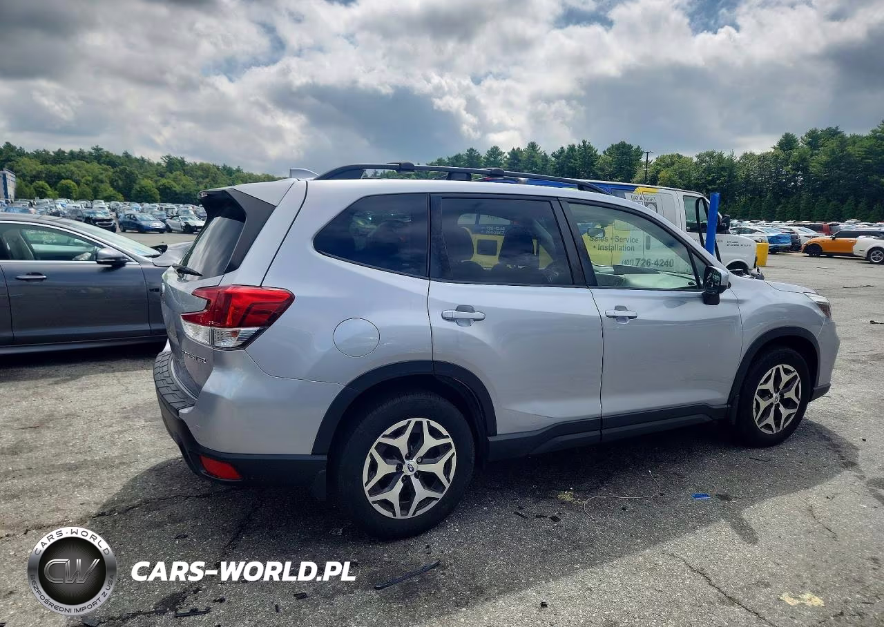 2020 Subaru Forester Premium VIN:JF2SKAGC9LH473556 - 3