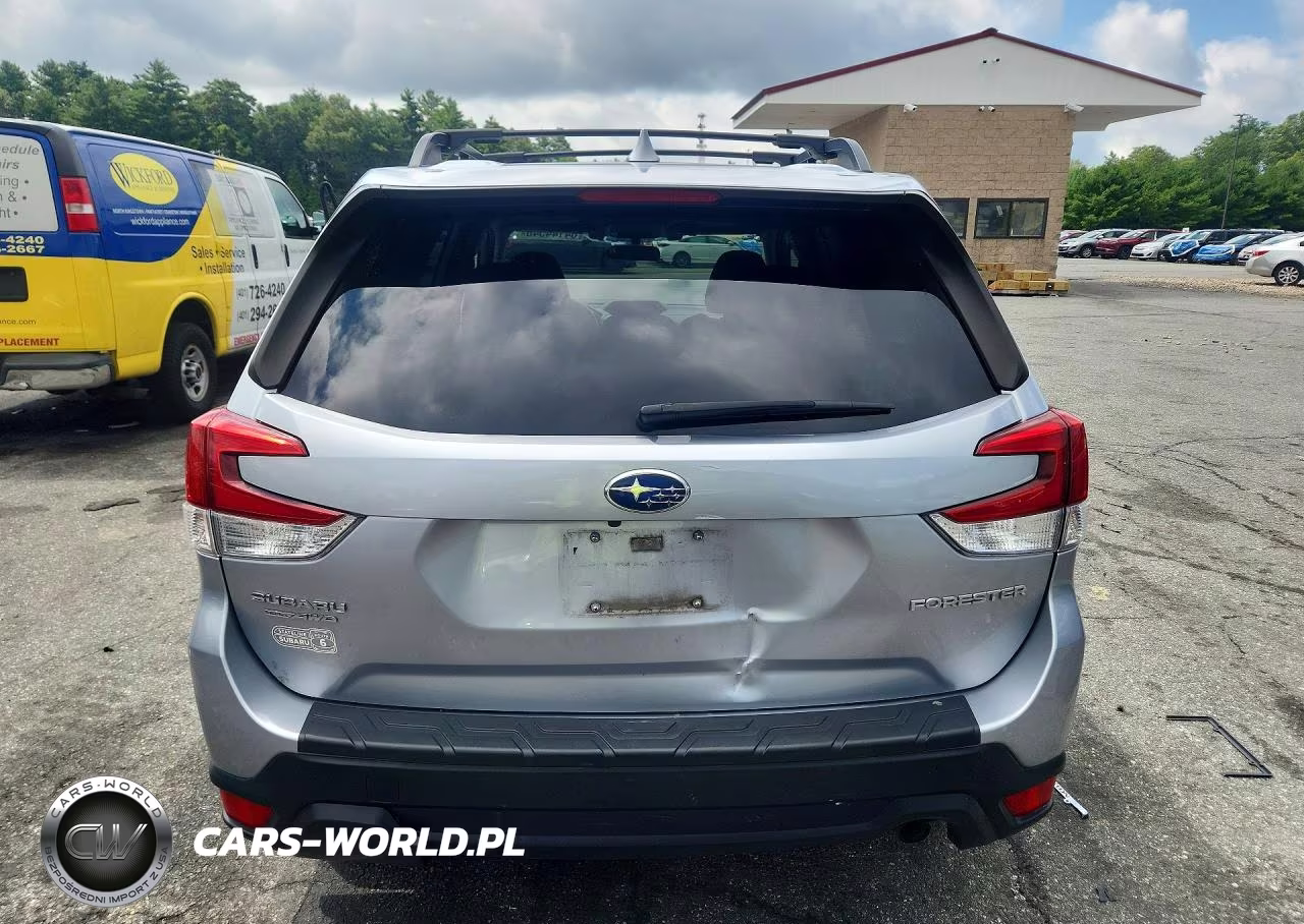 2020 Subaru Forester Premium VIN:JF2SKAGC9LH473556 - 6
