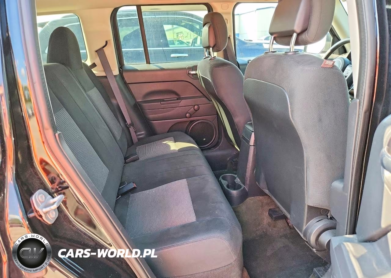 2016 Jeep Patriot Sport VIN:1C4NJRBB5GD671415 - 11