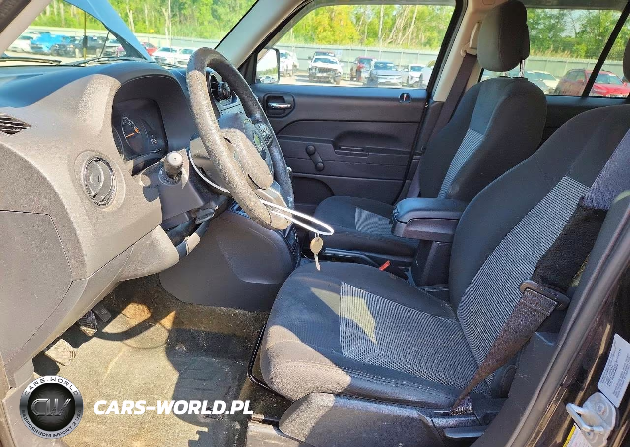 2016 Jeep Patriot Sport VIN:1C4NJRBB5GD671415 - 7