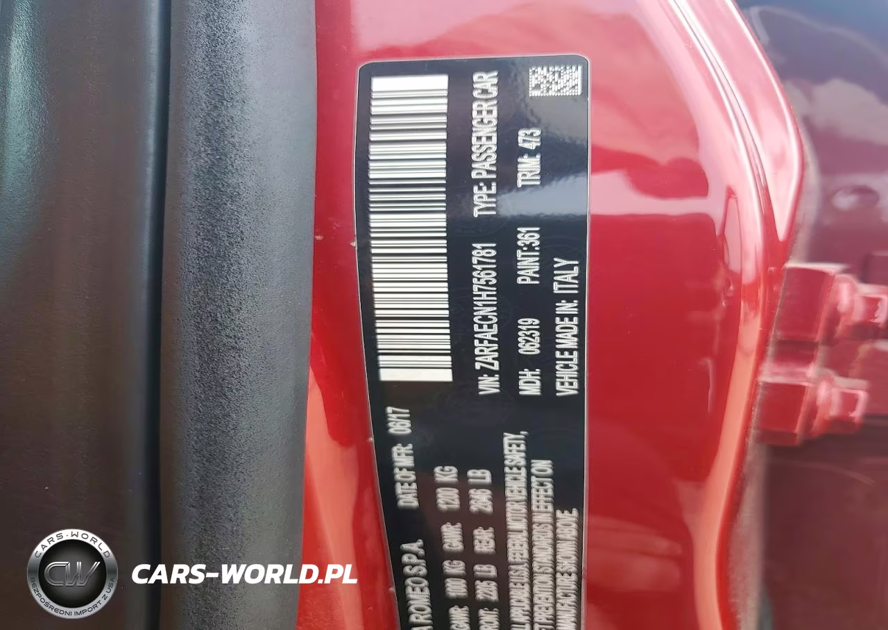 2017 Alfa Romeo Giulia Ti VIN:ZARFAECN1H7561781 - 12