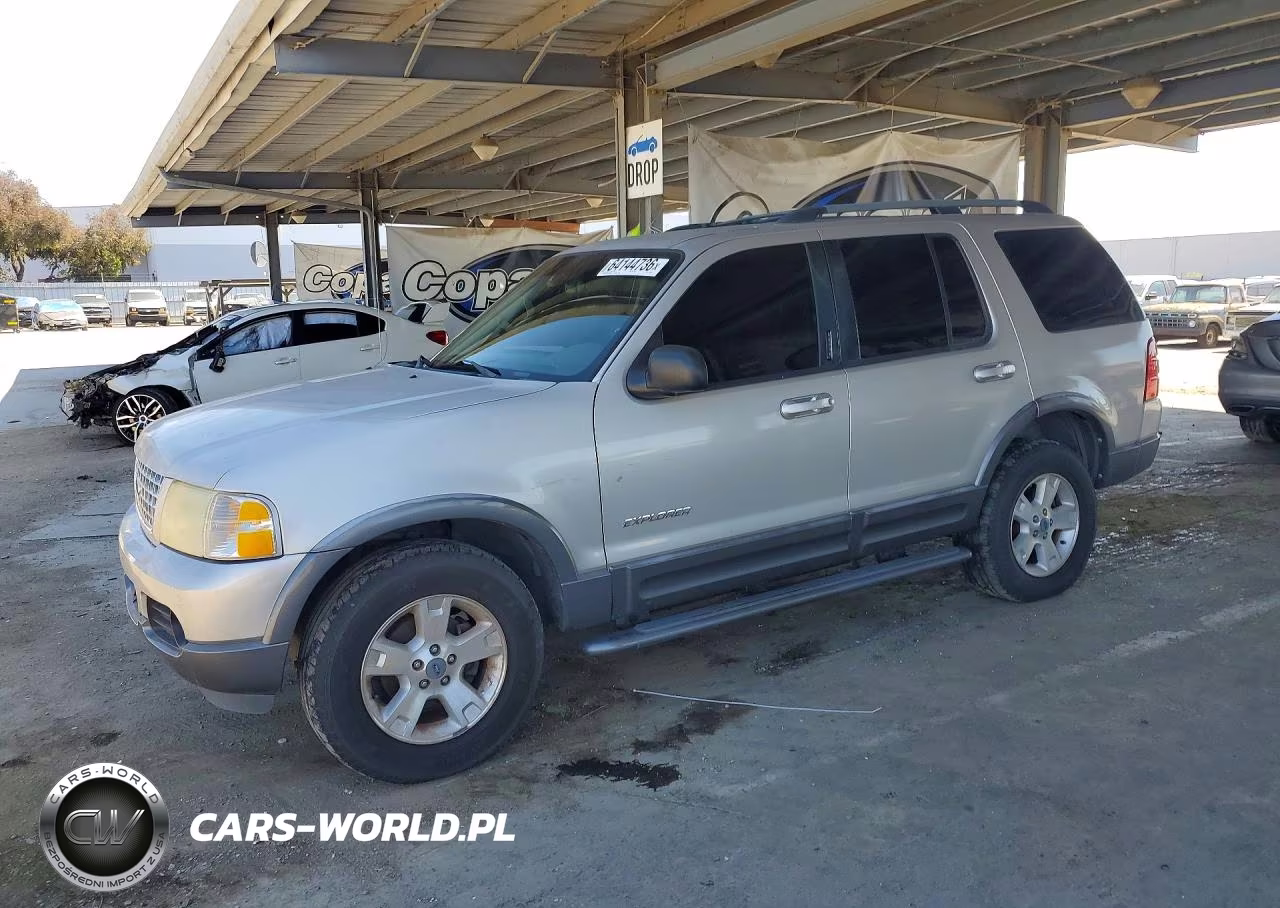 2004 Ford Explorer Xlt