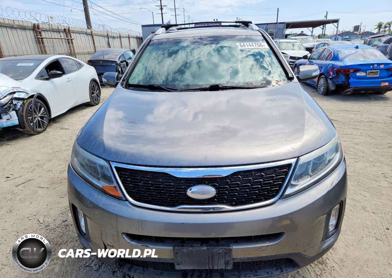 2015 Kia Sorento Lx VIN:5XYKT4A68FG557154 - 5