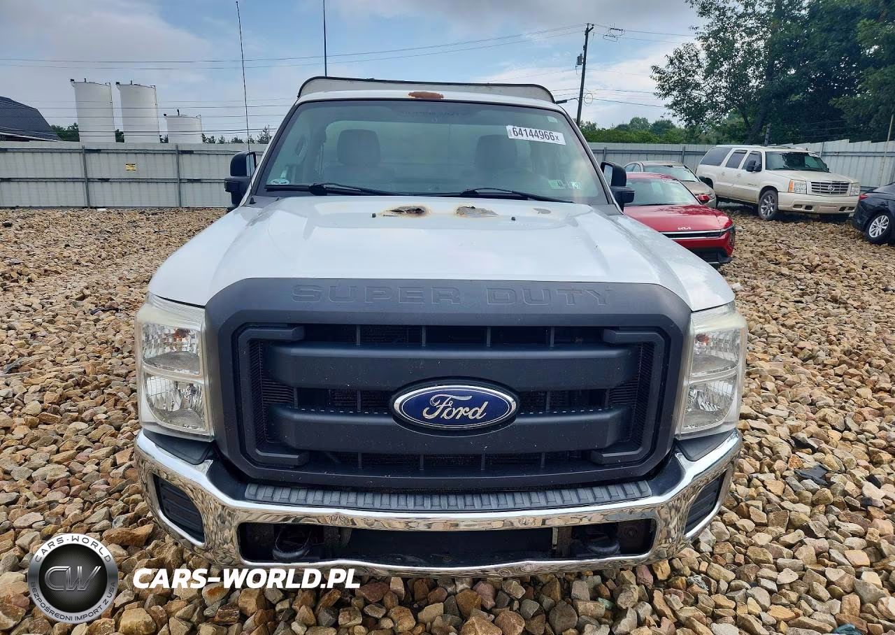 2015 Ford F250 Super Duty VIN:1FTBF2A66FEA80082 - 5