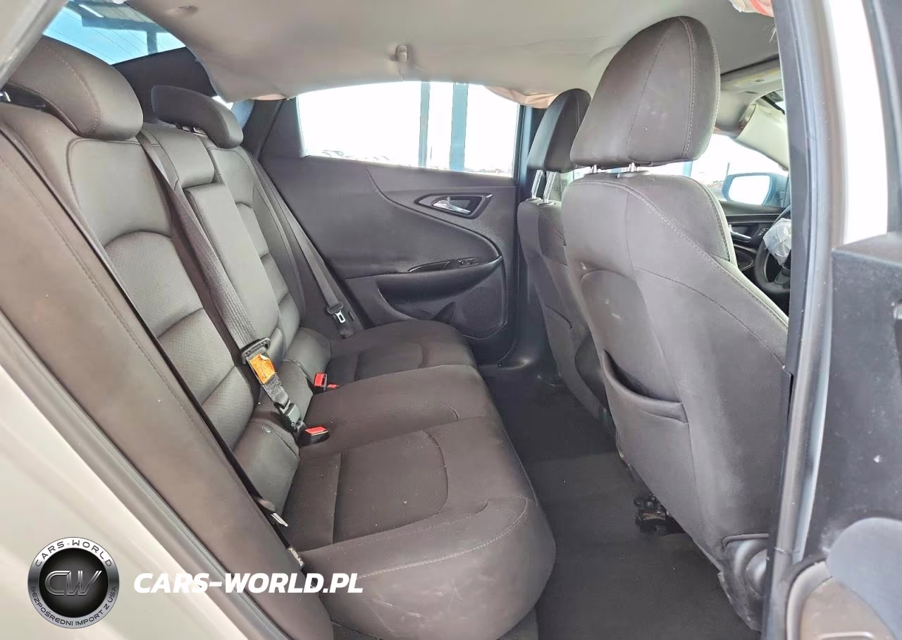 2018 Chevrolet Malibu Ls VIN:1G1ZB5ST1JF179615 - 10