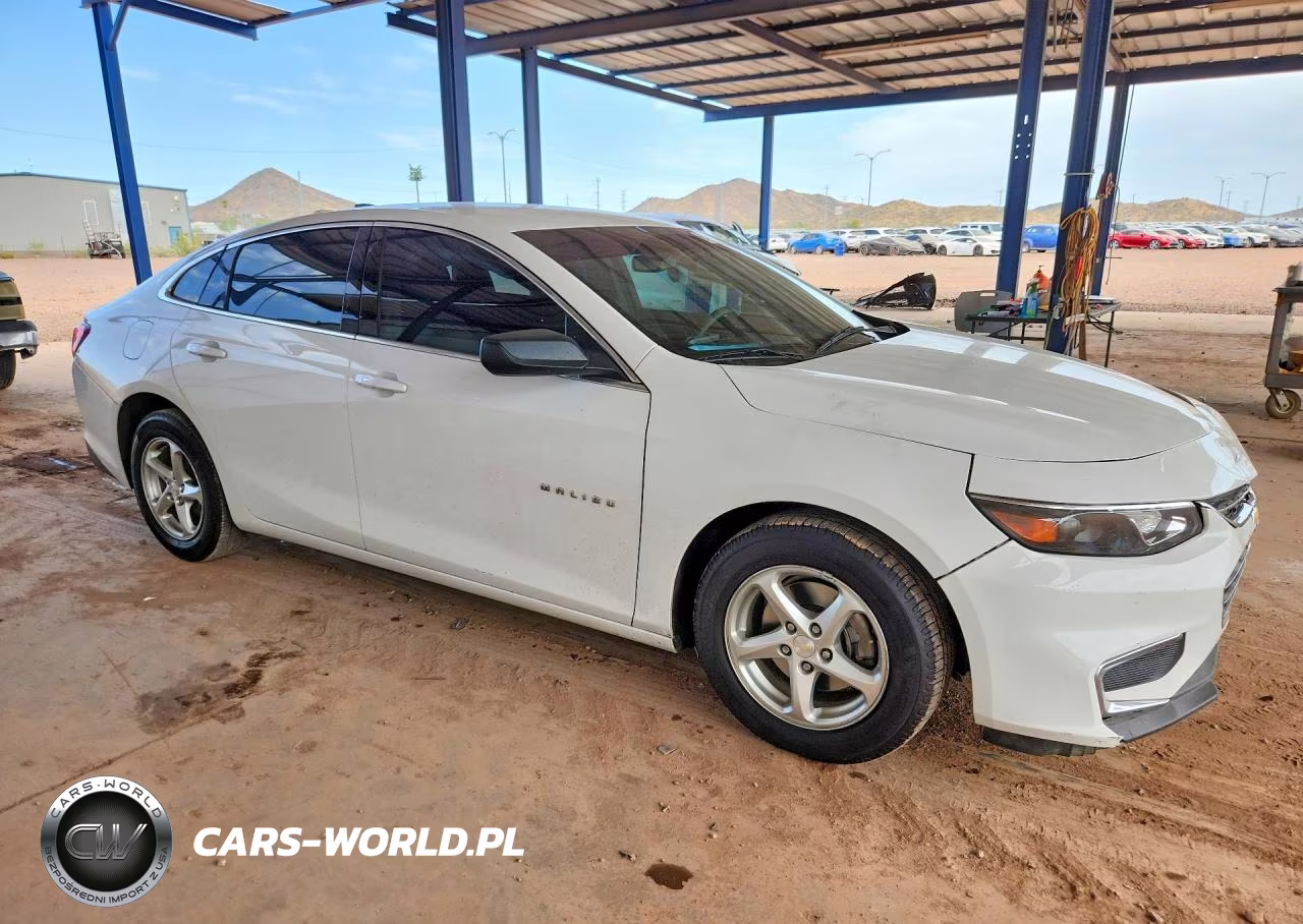 2018 Chevrolet Malibu Ls VIN:1G1ZB5ST1JF179615 - 4
