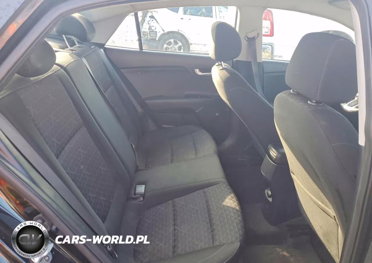 2019 Kia Rio S VIN:3KPA24AB8KE182238 - 10