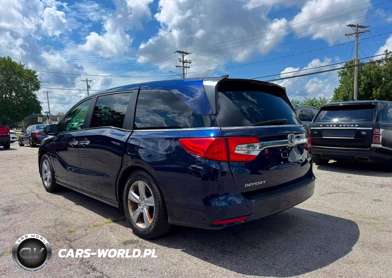 2018 Honda Odyssey Ex VIN:5FNRL6H59JB071475 - 3
