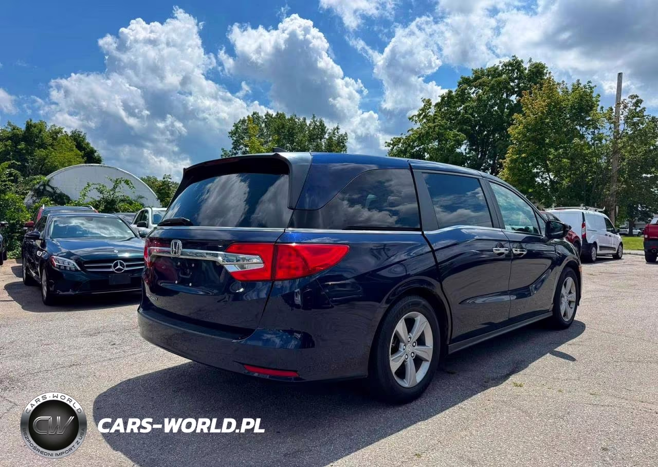 2018 Honda Odyssey Ex VIN:5FNRL6H59JB071475 - 4