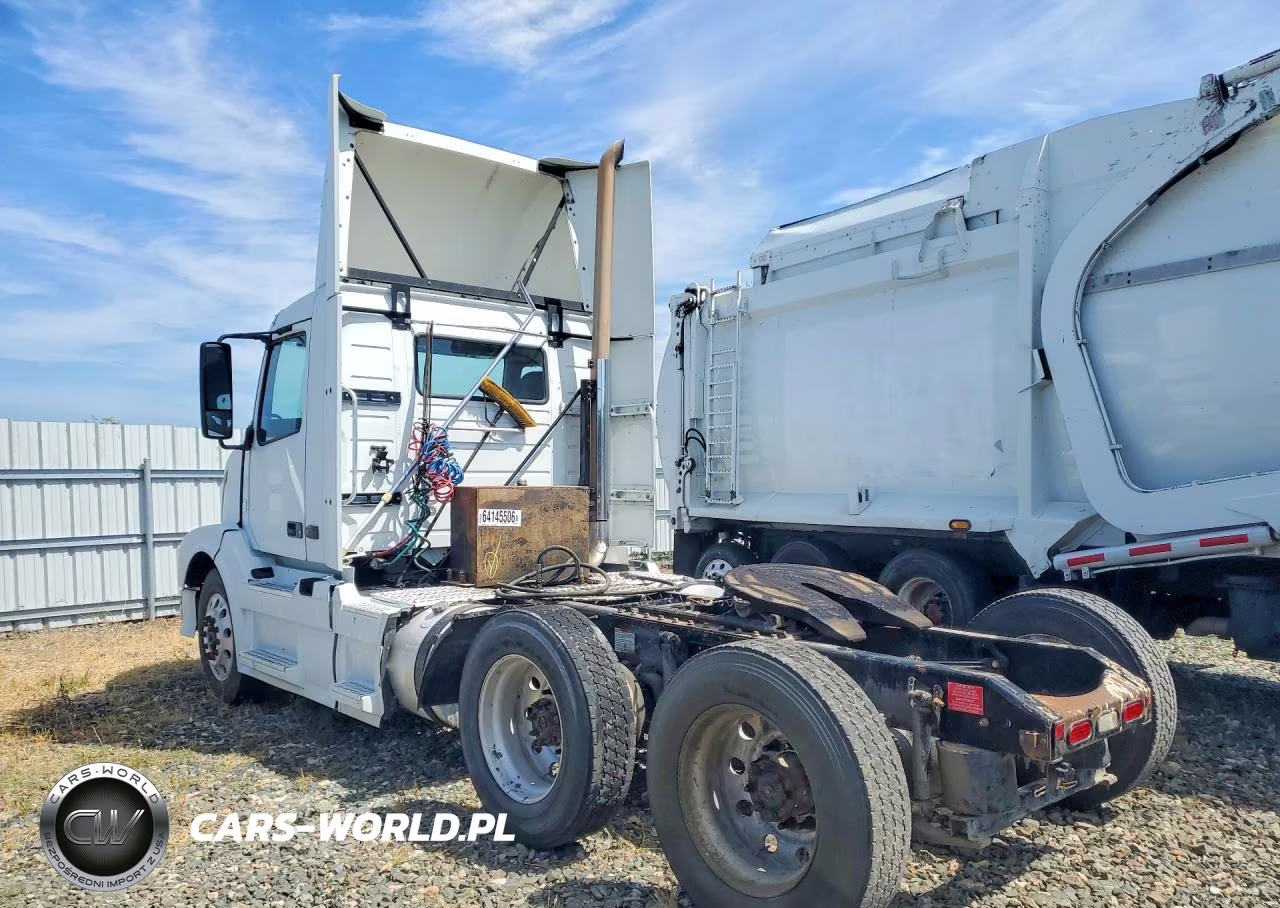 2011 Volvo Vnl Semi Truck VIN:4V4NC9EG9BN532932 - 2