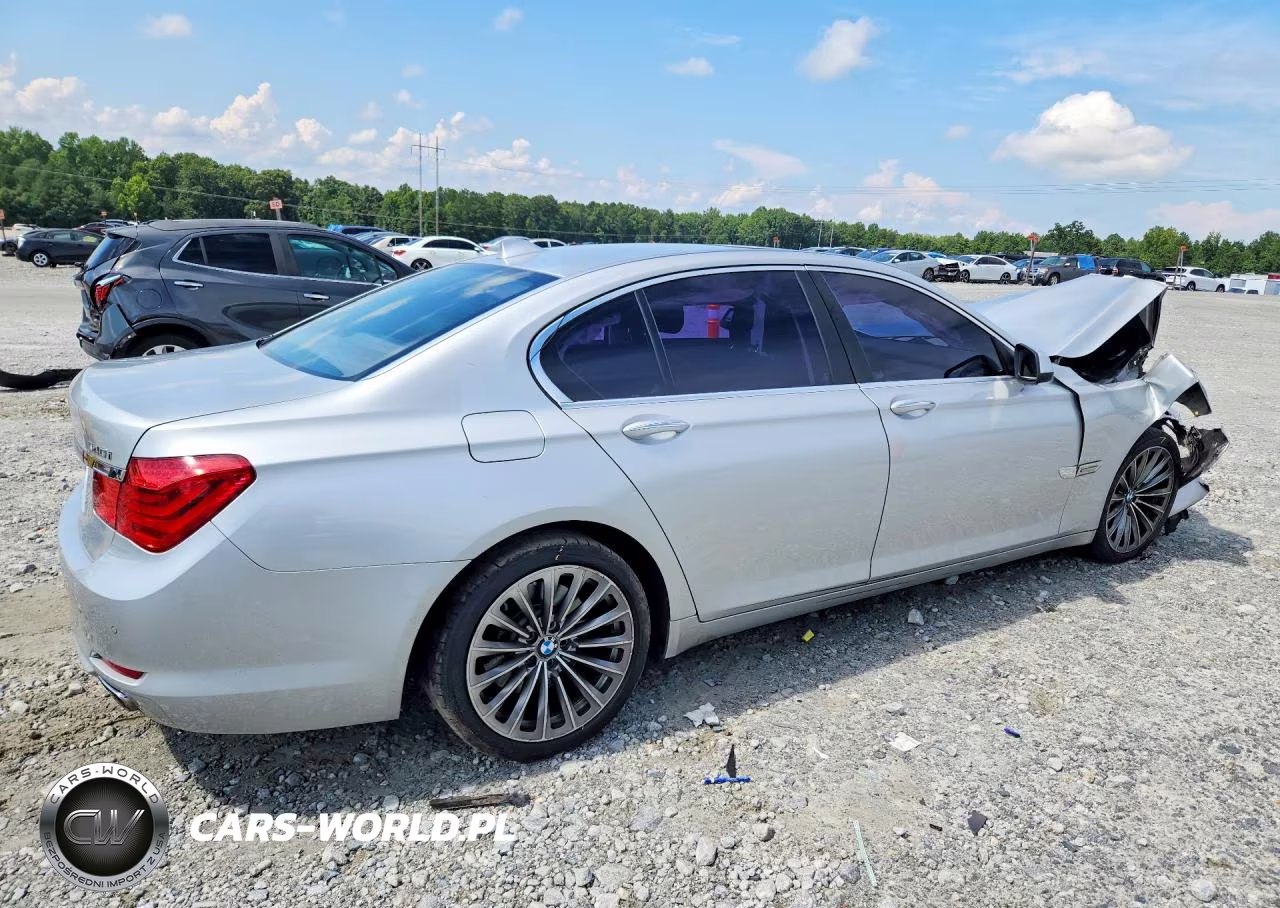 2012 BMW 740 I VIN:WBAKA4C58CDS99428 - 3