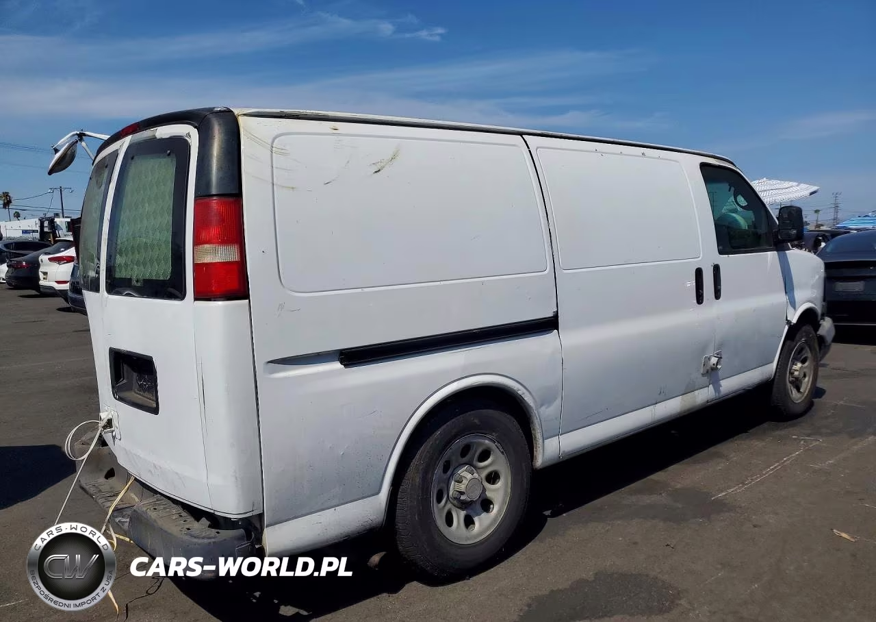 2009 Chevrolet Express G1500 VIN:1GCFG15XX91135530 - 3