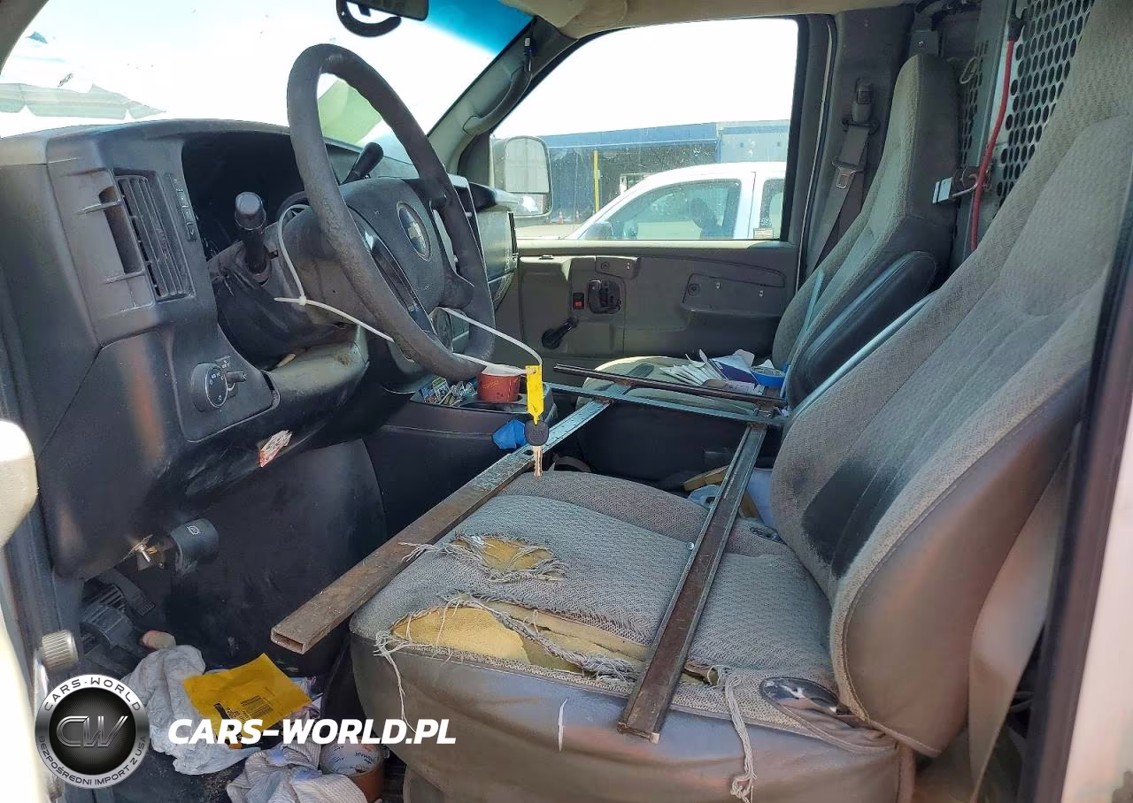 2009 Chevrolet Express G1500 VIN:1GCFG15XX91135530 - 7