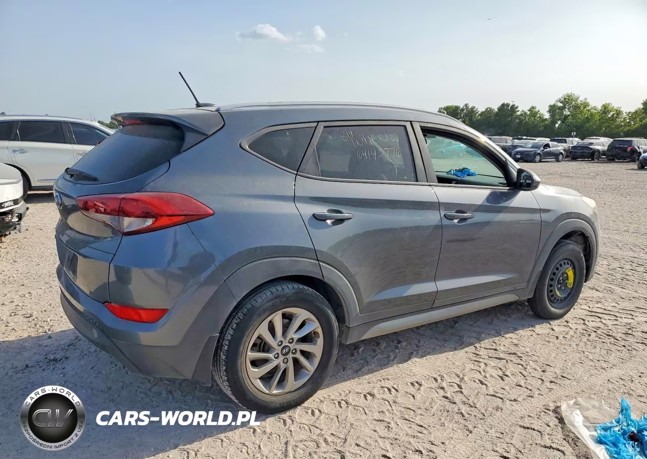 2017 Hyundai Tucson Se VIN:KM8J33A44HU266166 - 3