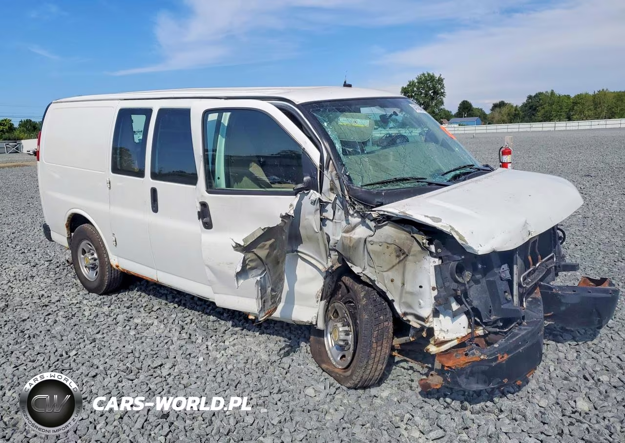 2011 Chevrolet Express G2500 VIN:1GCWGFCA8B1183139 - 4