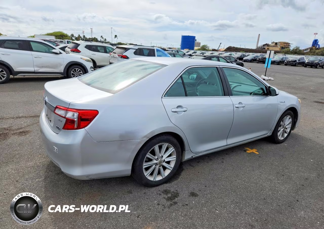 2012 Toyota Camry Hybrid Le VIN:4T1BD1FK9CU047824 - 3