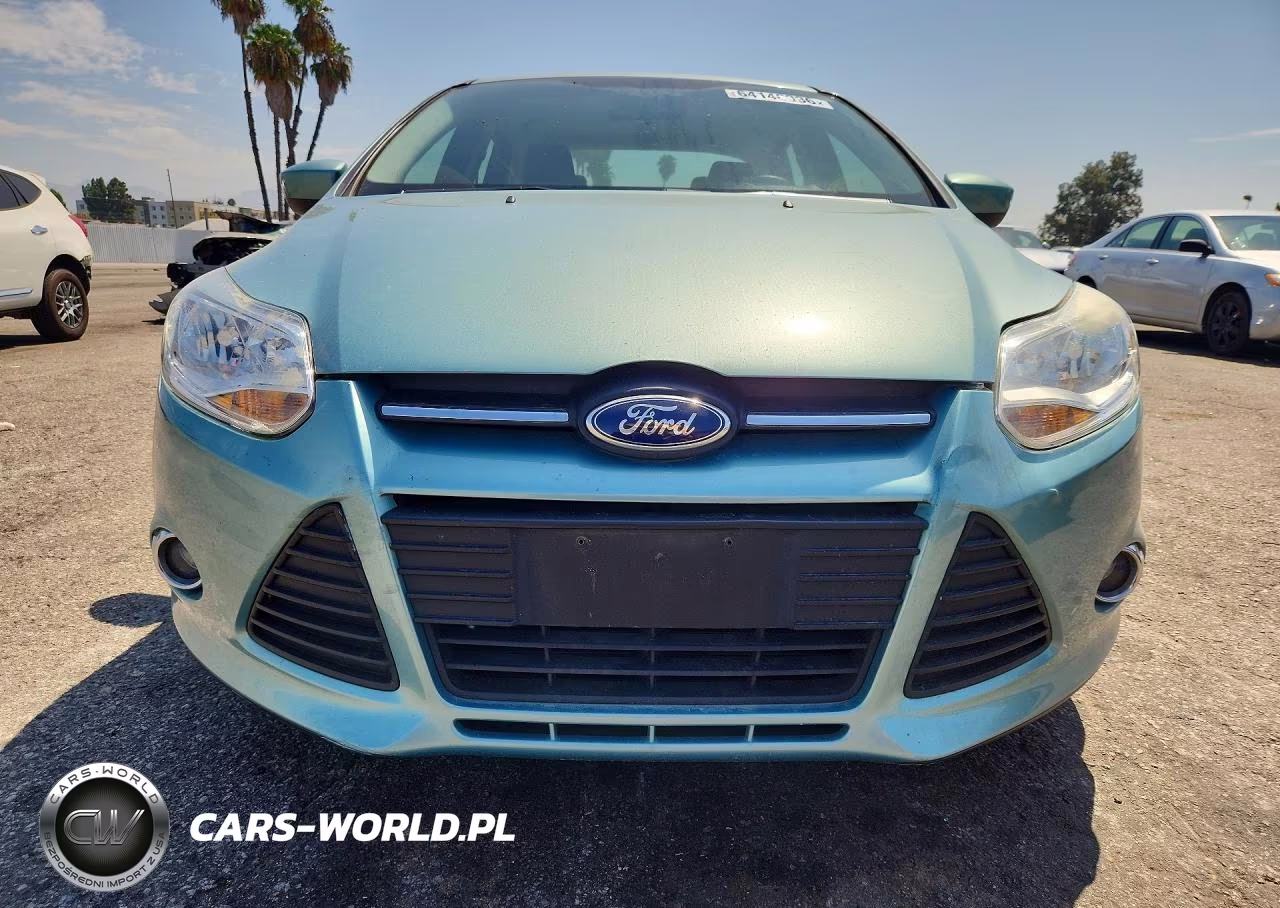 2012 Ford Focus Se VIN:1FAHP3F2XCL319973 - 5