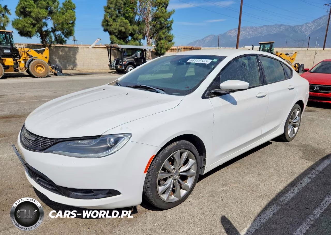2016 Chrysler 200 S – zdjęcie 1 z 12