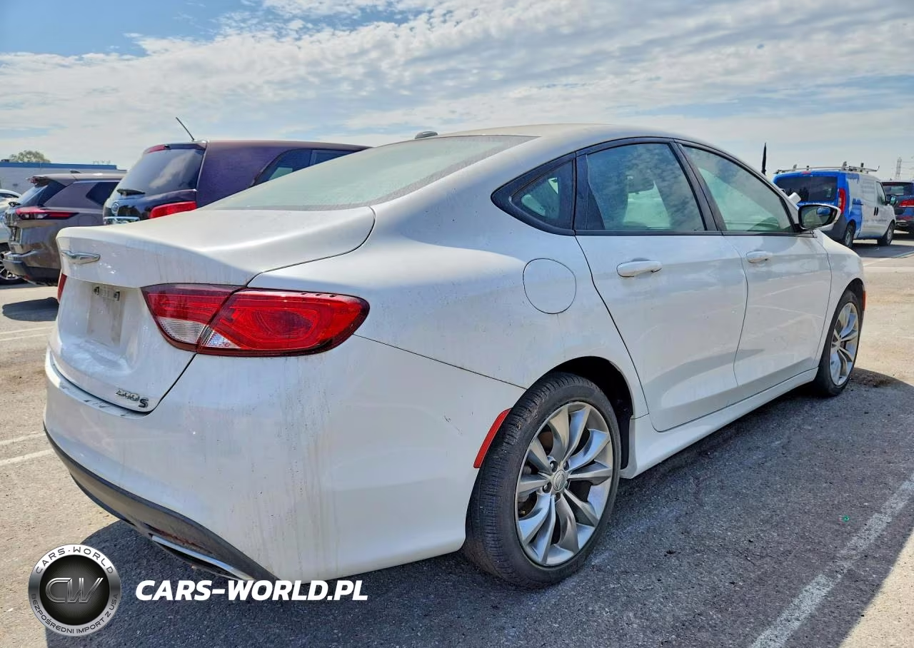 2016 Chrysler 200 S VIN:1C3CCCBB7FN746921 - 3