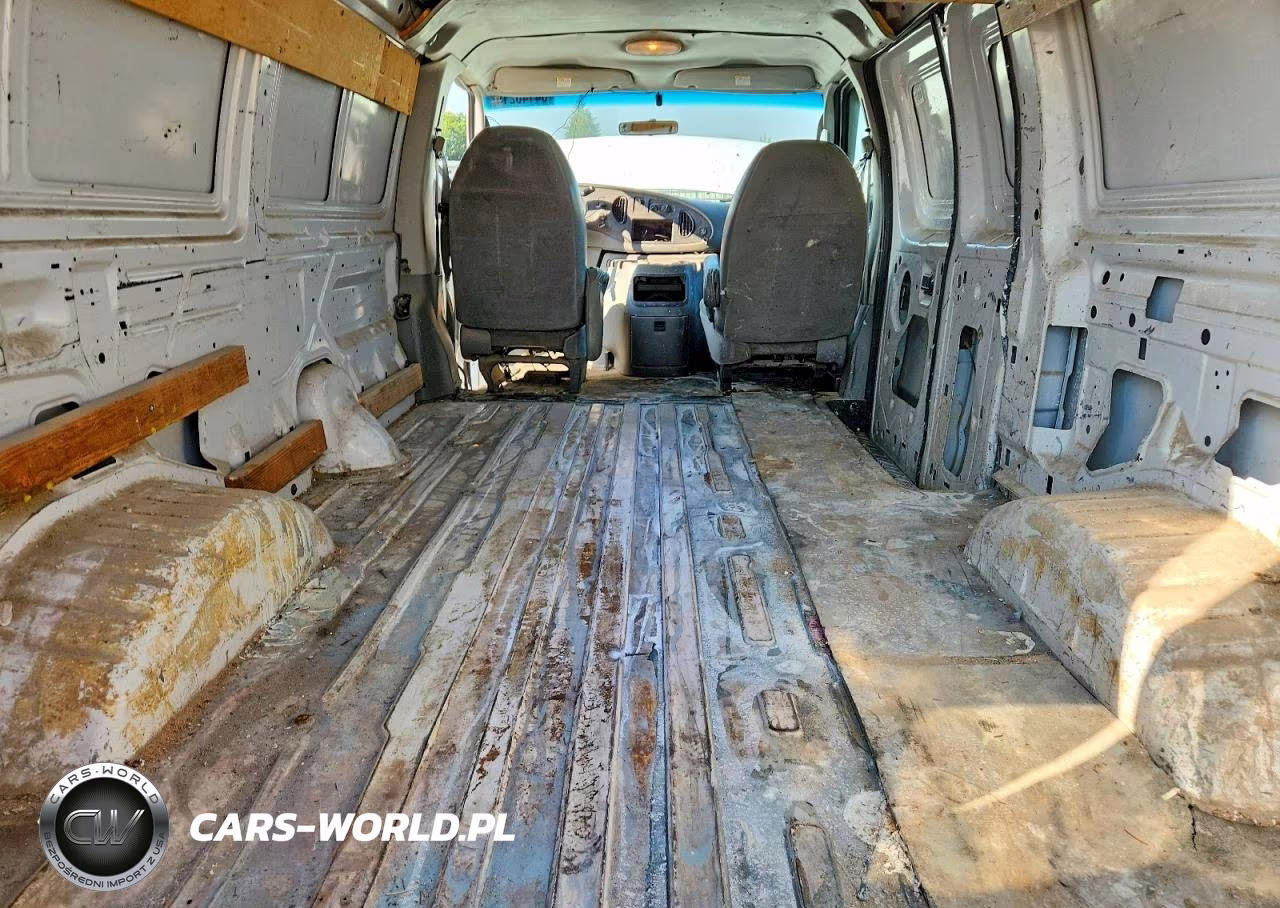 2005 Ford E150 Delivery Van VIN:1FTRE14W45HA58926 - 10