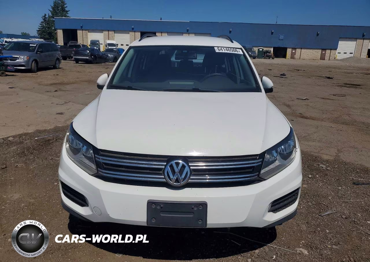 2016 Volkswagen Tiguan S VIN:WVGBV7AX2GW557218 - 5