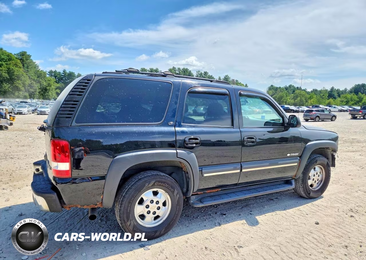 2002 Chevrolet Tahoe K1500 VIN:1GNEK13ZX2J213445 - 3
