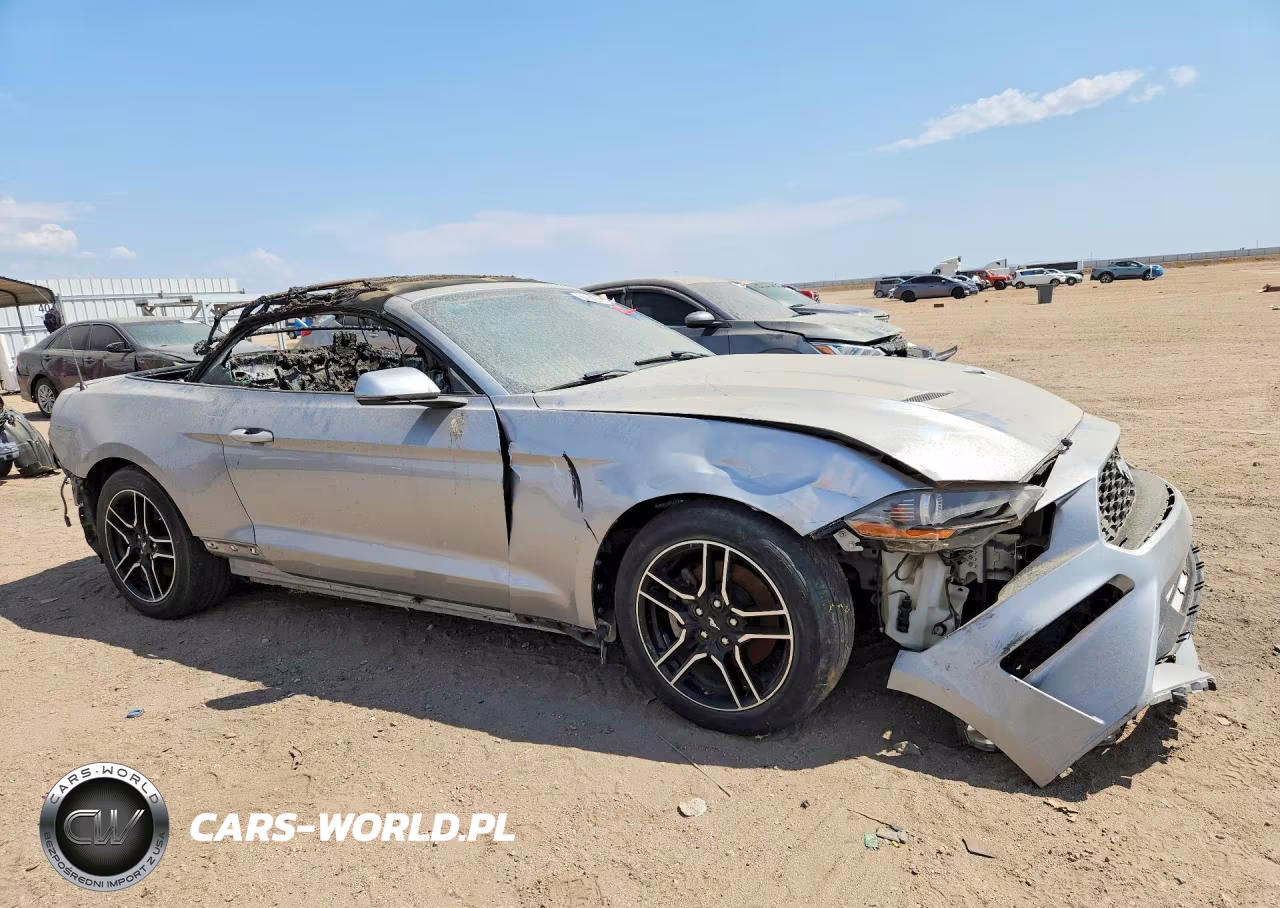 2020 Ford Mustang VIN:1FATP8UH8L5139510 - 4