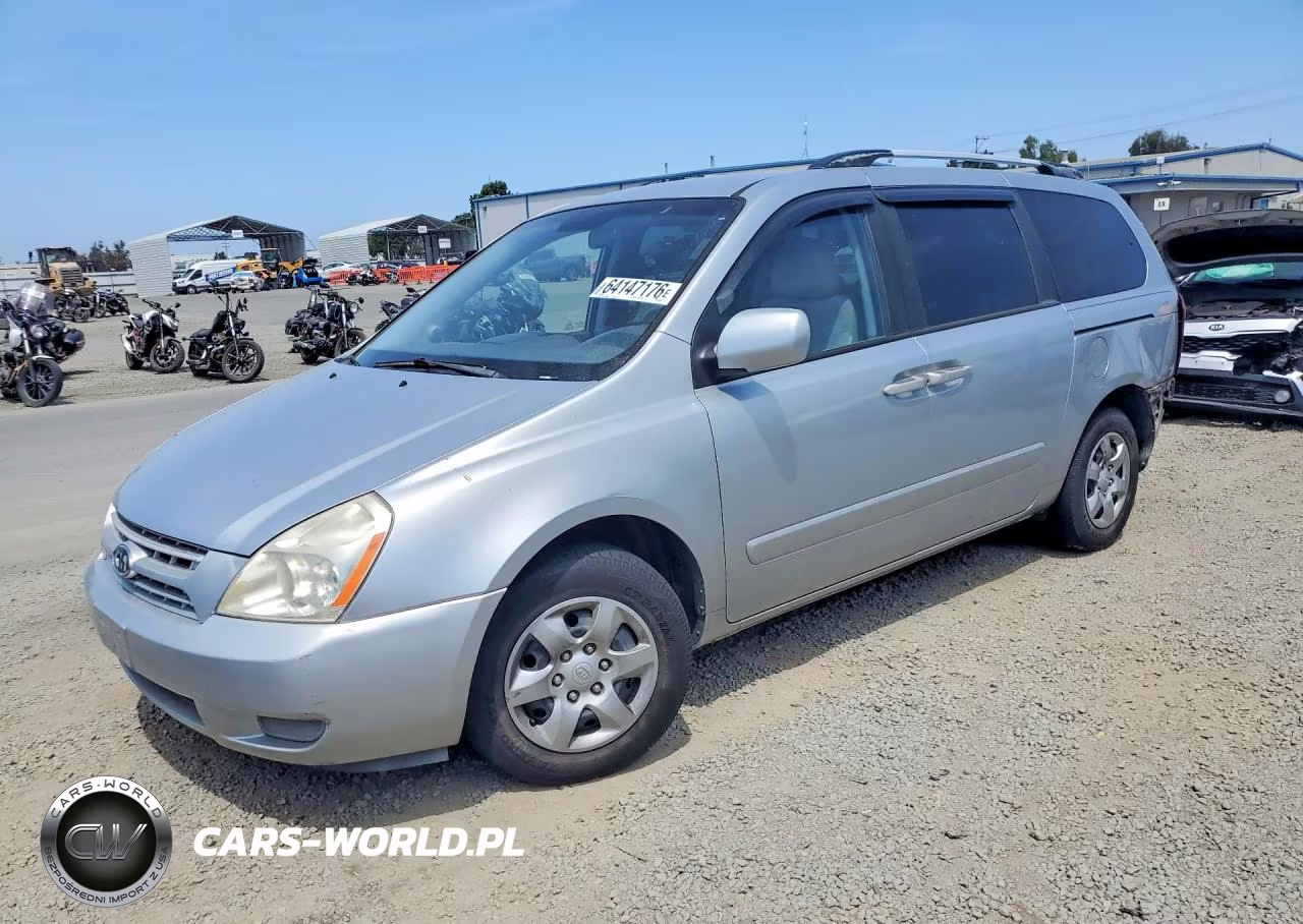 2010 Kia Sedona Lx