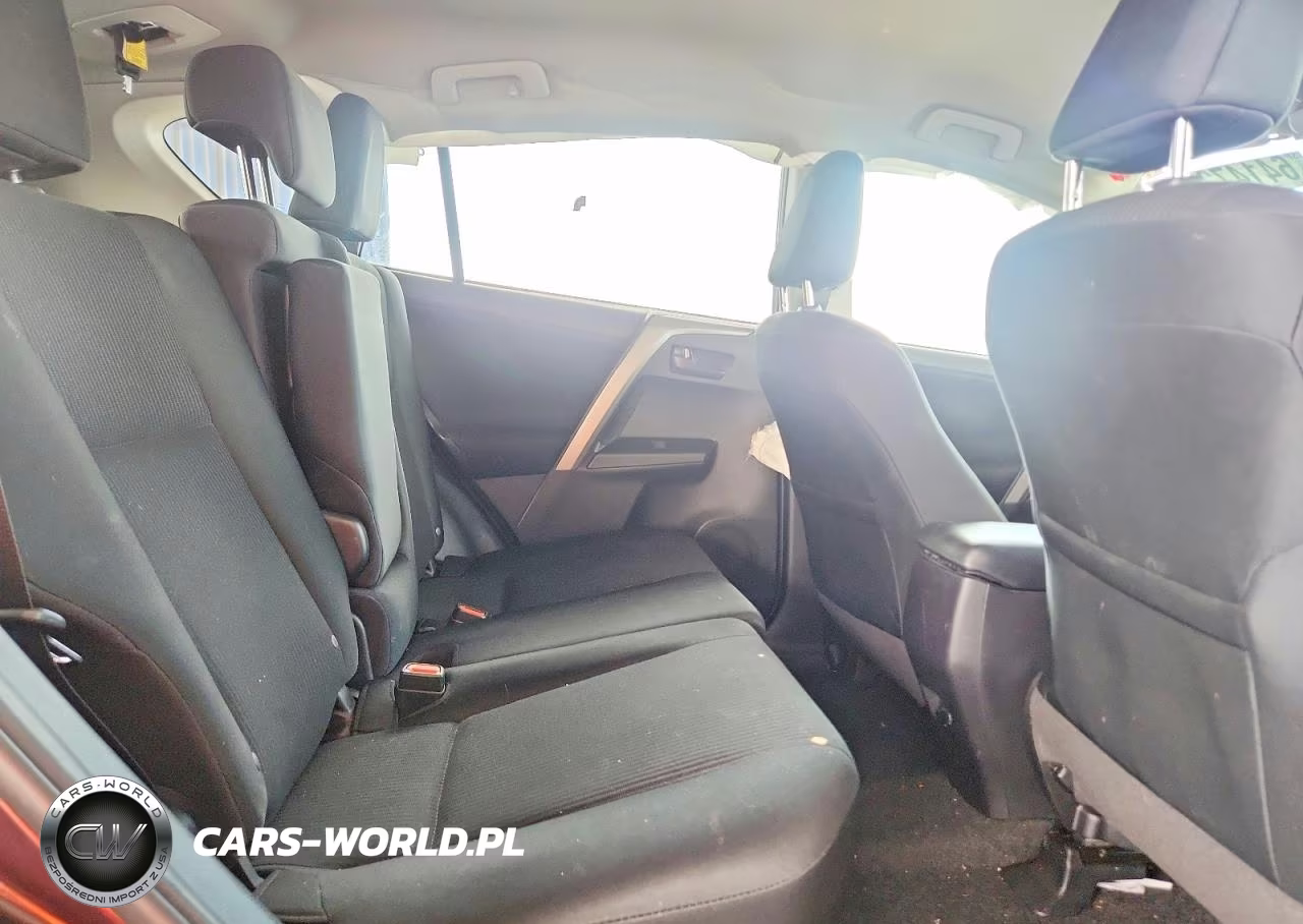 2018 Toyota Rav4 Le VIN:2T3BFREV0JW838607 - 10