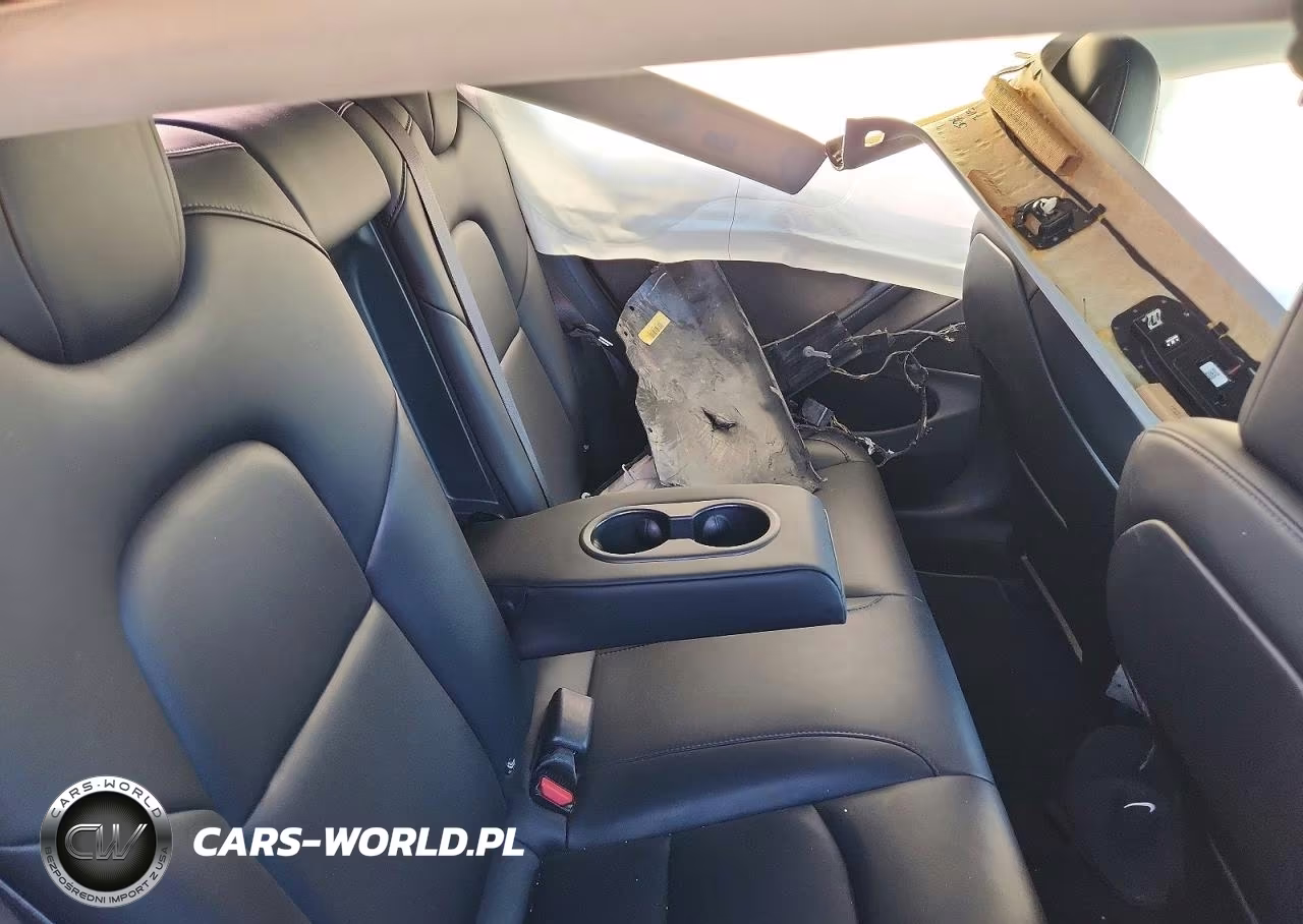 2018 Tesla Model 3 VIN:5YJ3E1EA9JF053451 - 10