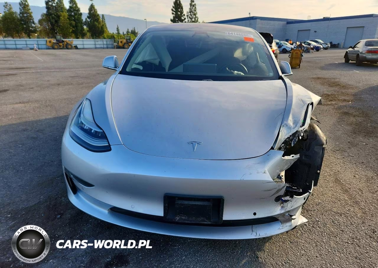 2018 Tesla Model 3 VIN:5YJ3E1EA9JF053451 - 11