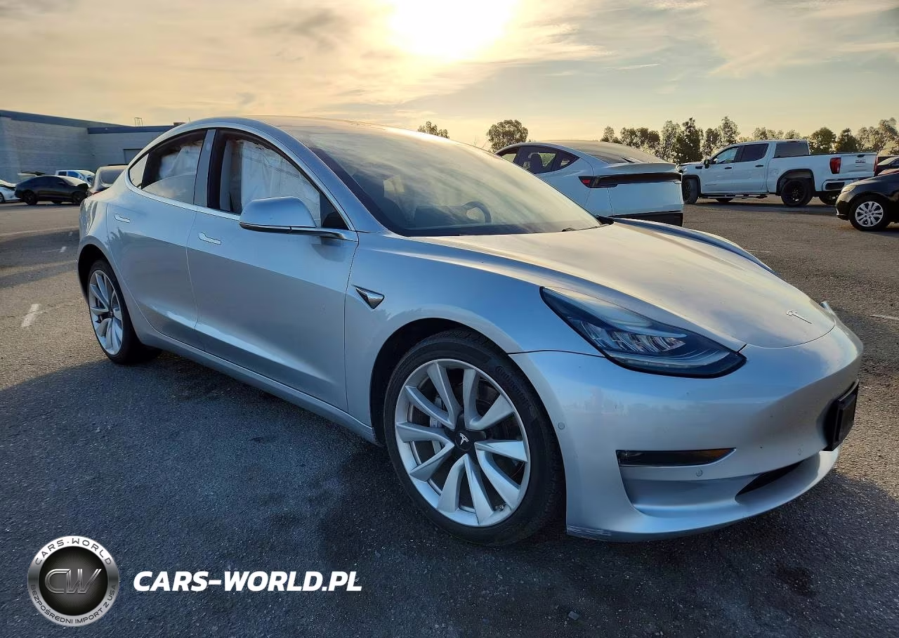 2018 Tesla Model 3 VIN:5YJ3E1EA9JF053451 - 4
