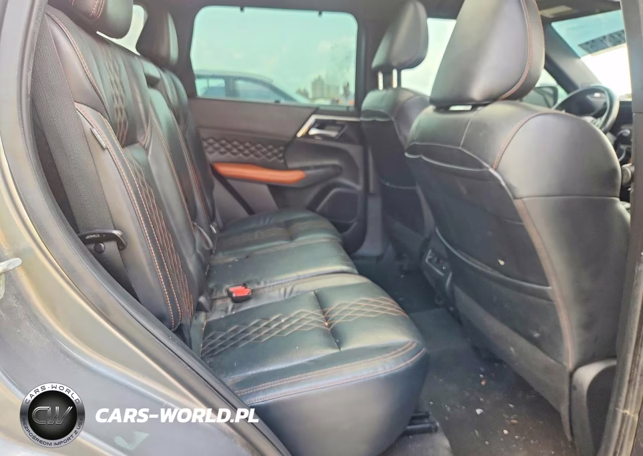 2022 Mitsubishi Outlander Sel VIN:JA4J3VA89NZ071157 - 11