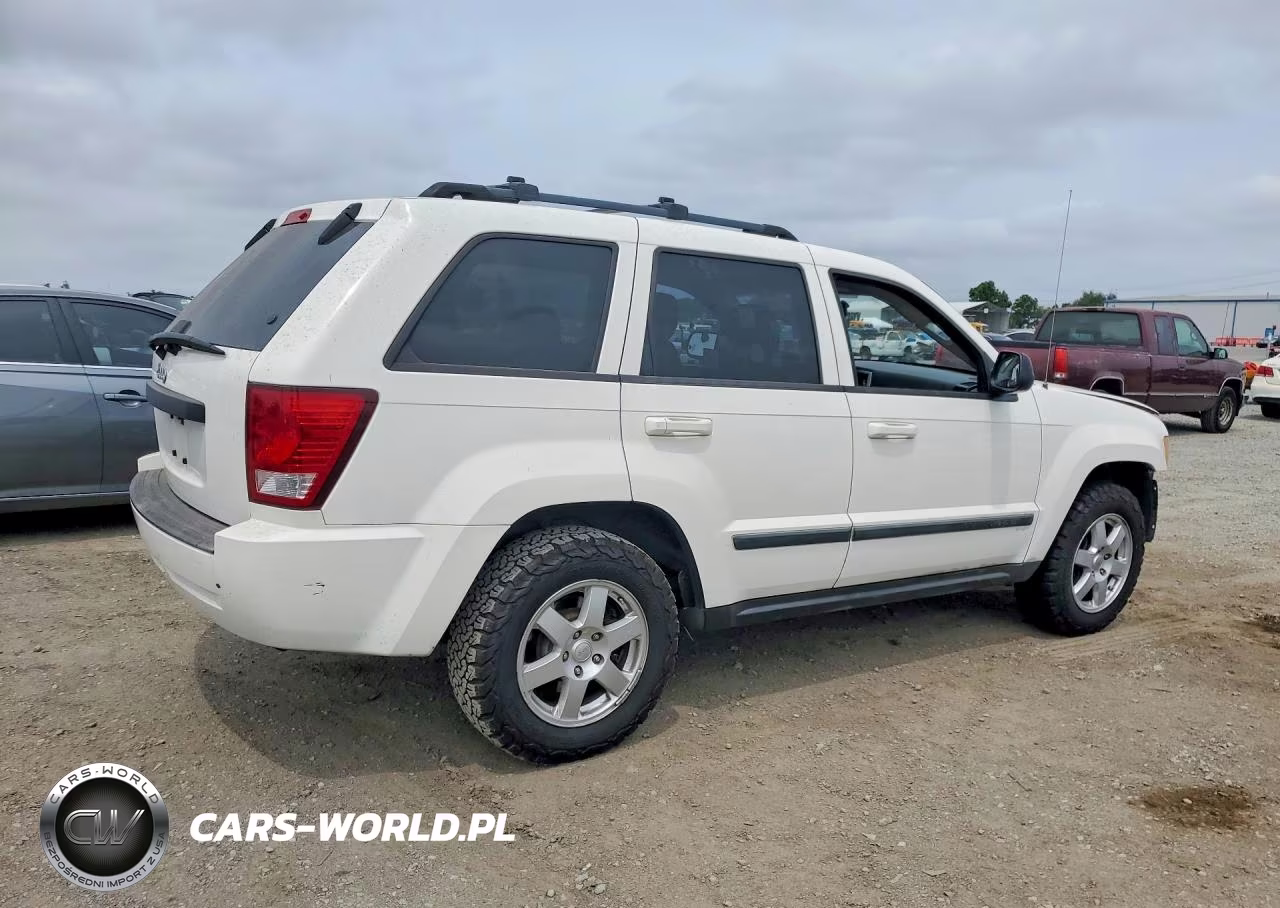 2008 Jeep Grand Cherokee Laredo VIN:1J8GR48K18C160859 - 3